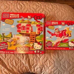 Hello Kitty Treehouse and Airplane Set
